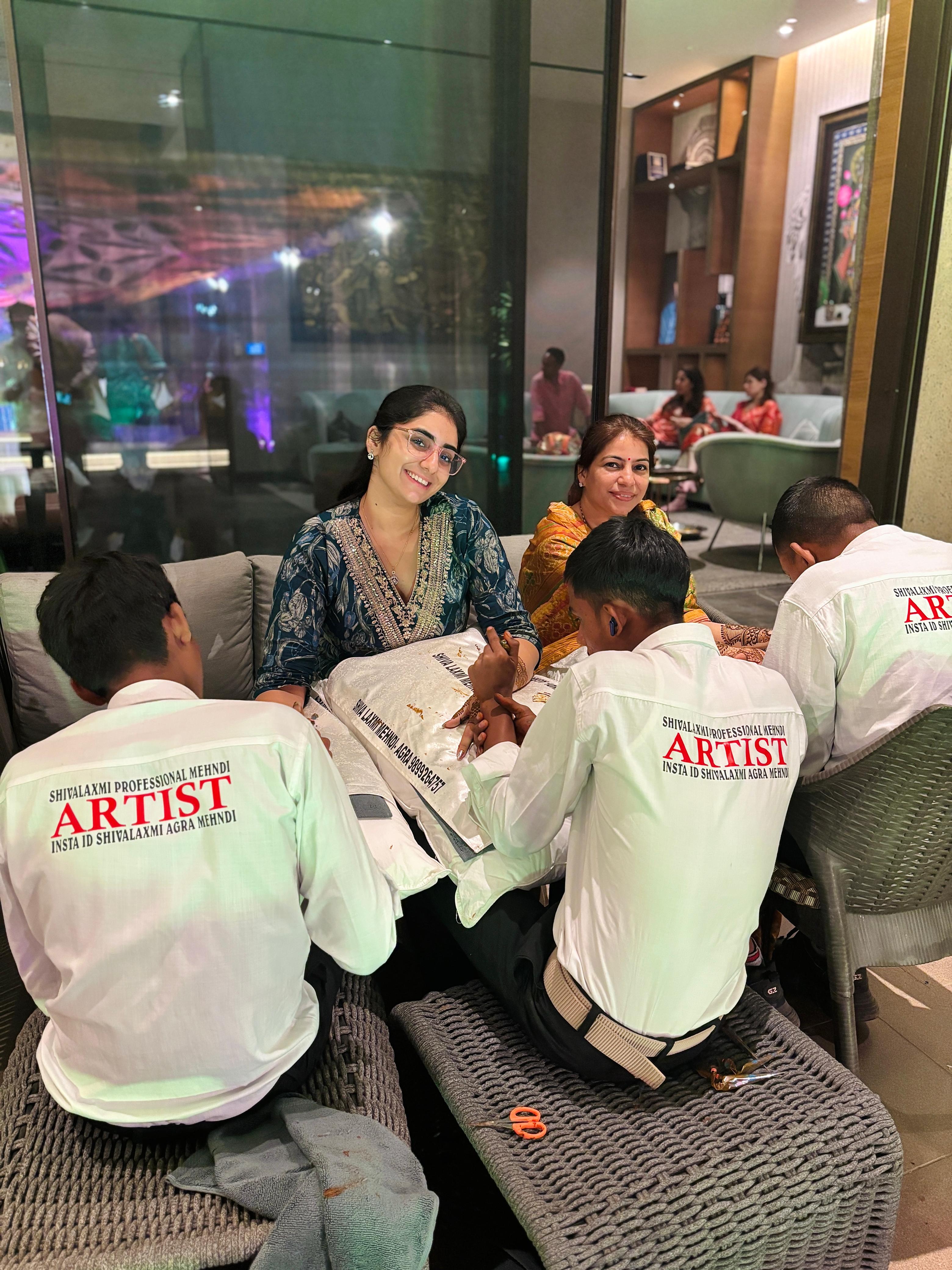 Mehendi Artists At Home